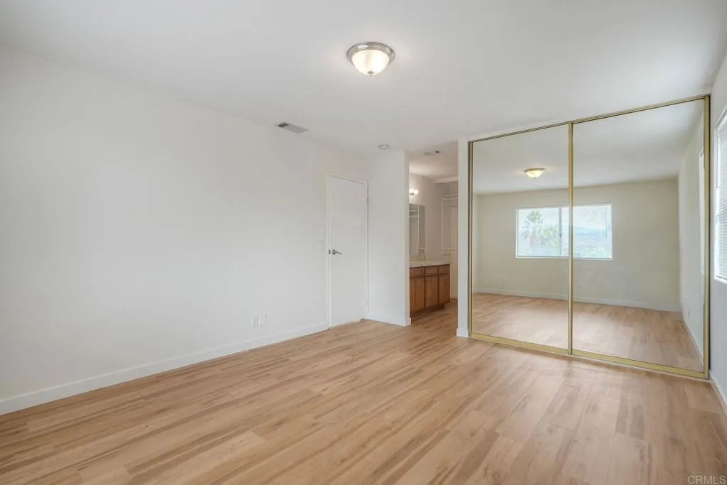 https://cdn.realtyfeed.com/cdn/127/306790135/21e6bcf75ff03e64c74ad4f02da52a41.webp