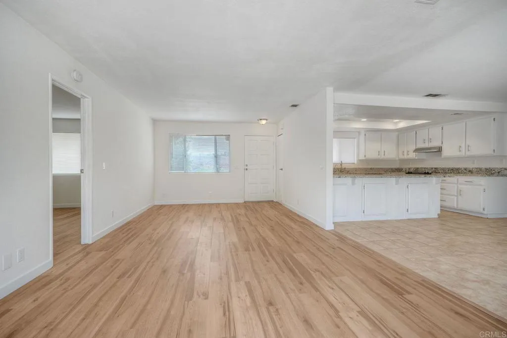https://cdn.realtyfeed.com/cdn/127/306790135/25108899386272cc268222fd785fbbb9.webp