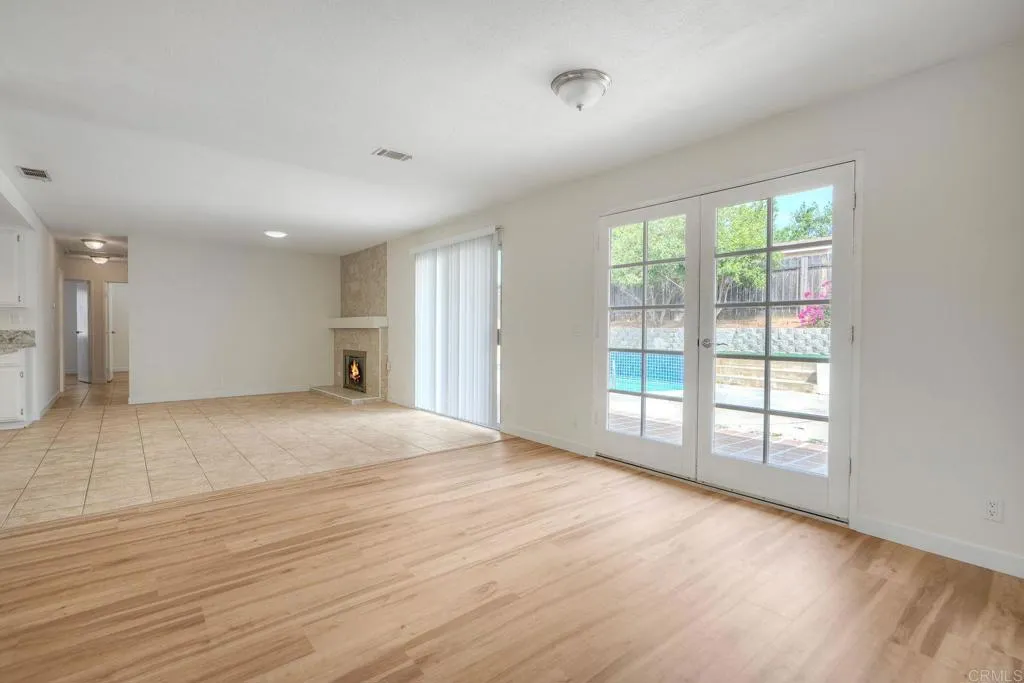 https://cdn.realtyfeed.com/cdn/127/306790135/8e68cb7820b97a85291e50082bf3ab53.webp