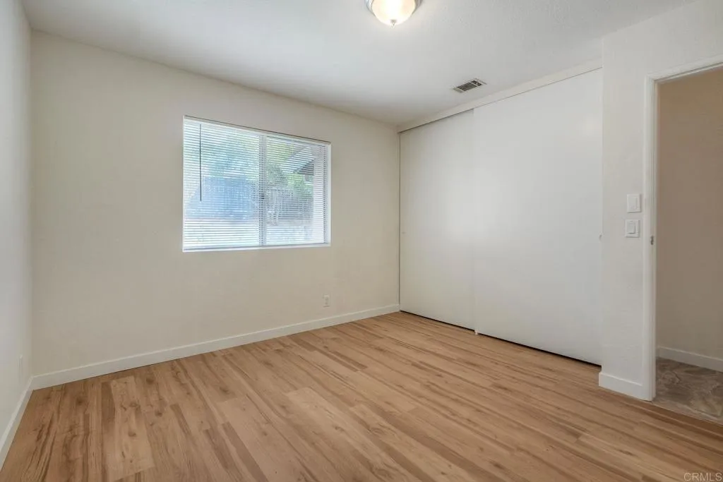 https://cdn.realtyfeed.com/cdn/127/306790135/a6a8c9cbe3548bffb9846b330e9c59eb.webp