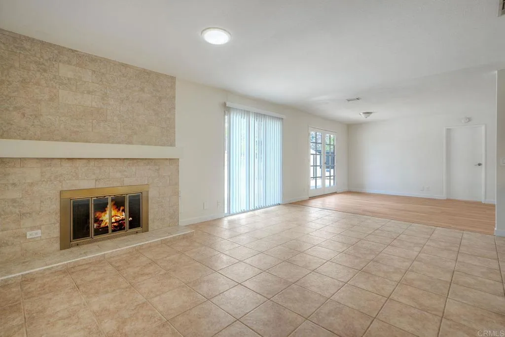 https://cdn.realtyfeed.com/cdn/127/306790135/d86f79816e749314dd4fd92586b17217.webp