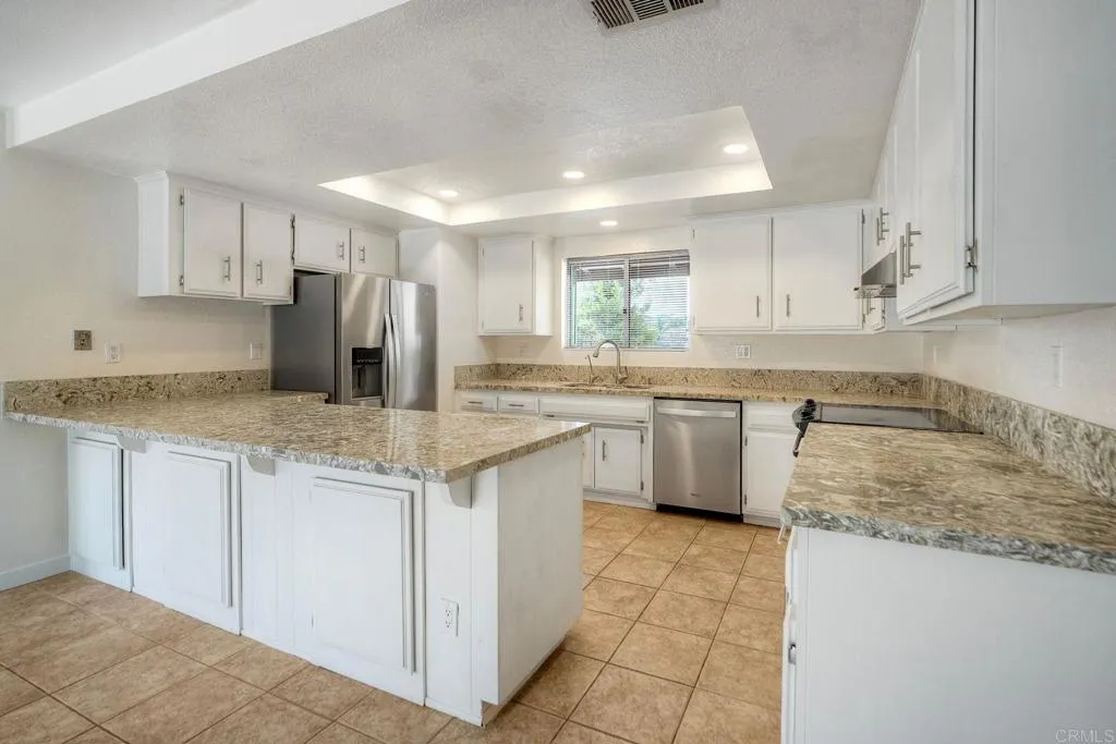 https://cdn.realtyfeed.com/cdn/127/306790135/de534933e475959b396fbc395467bb73.webp