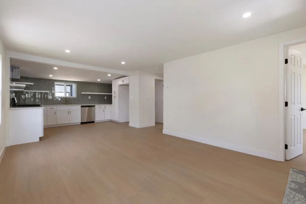 4020 Dwight St, San Diego, CA 92105 - Photo 3 of 26, San Diego, CA