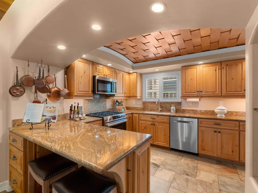 https://cdn.realtyfeed.com/cdn/127/306790167/404fafedd1447fc784241121686b33e4.webp