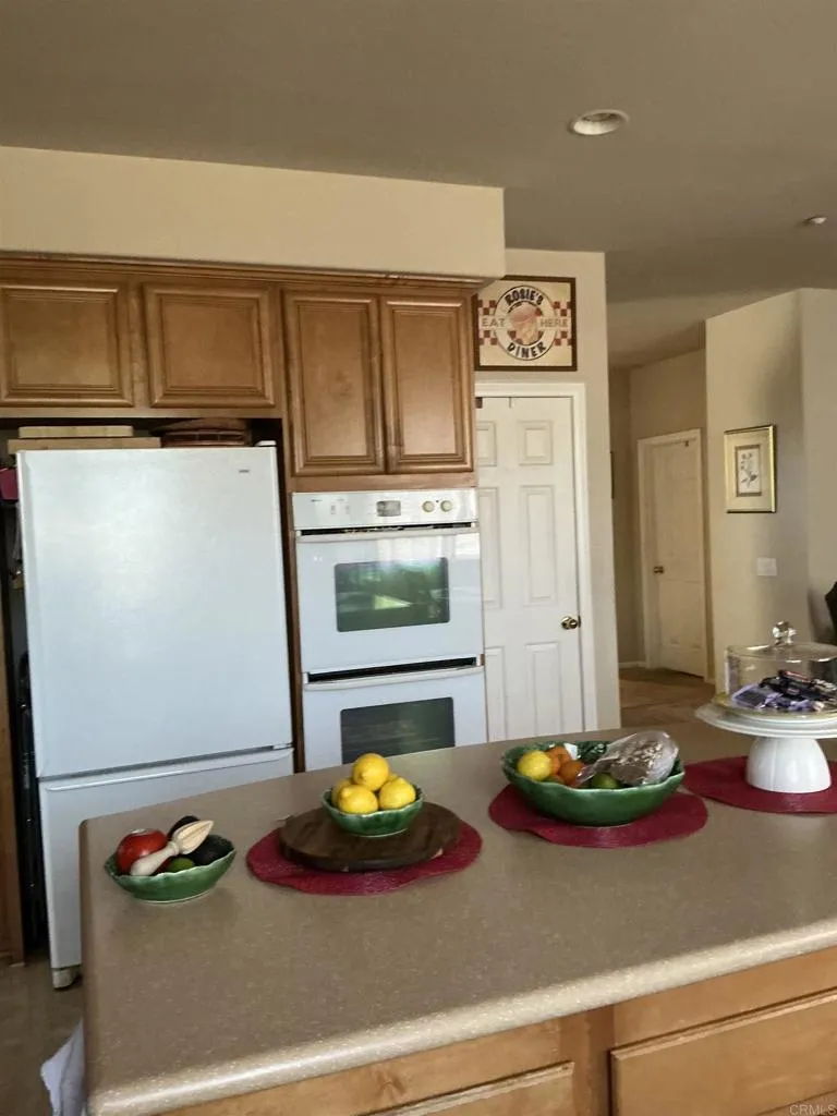 https://cdn.realtyfeed.com/cdn/127/306790176/1e67886ce814a51f14ccbbbf29a1a80e.webp