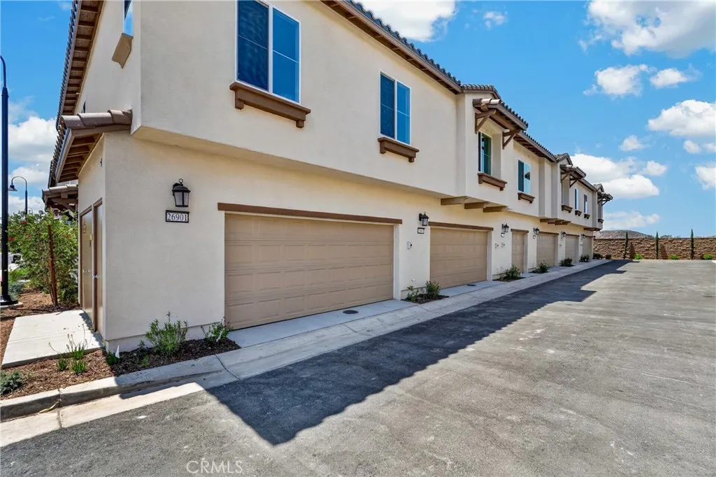 Menifee, CA 92585