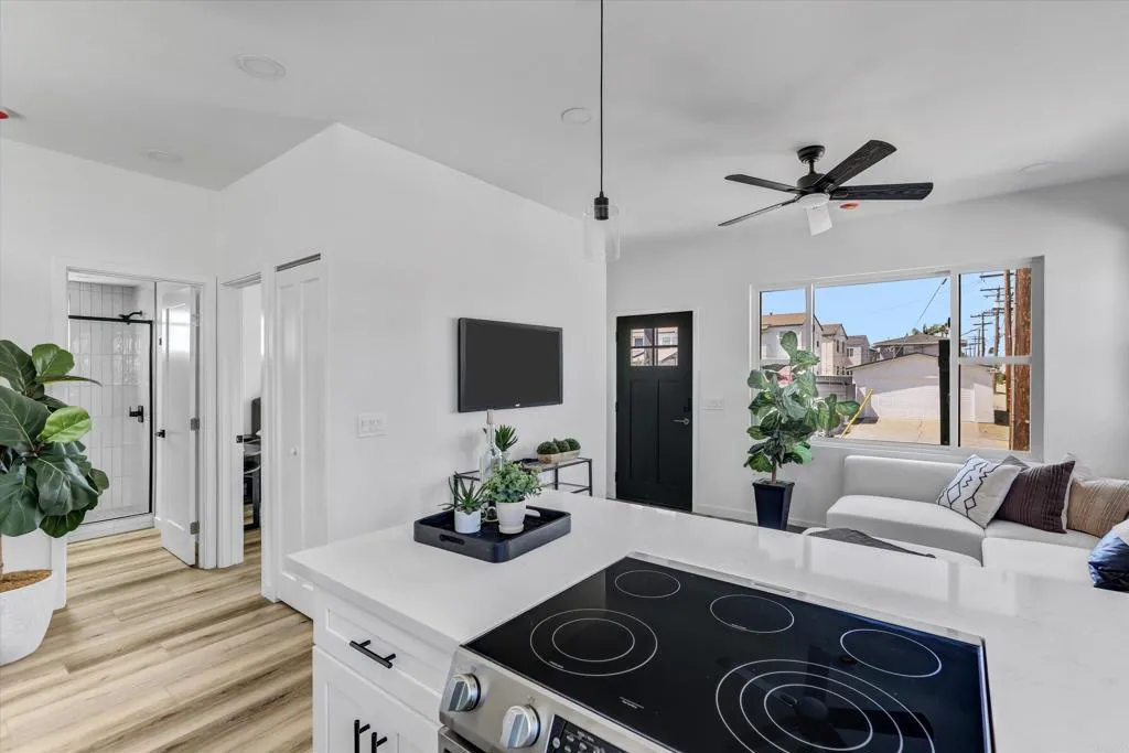 https://cdn.realtyfeed.com/cdn/127/306790231/486eb08508d689503dbef42a6442ae4f.webp