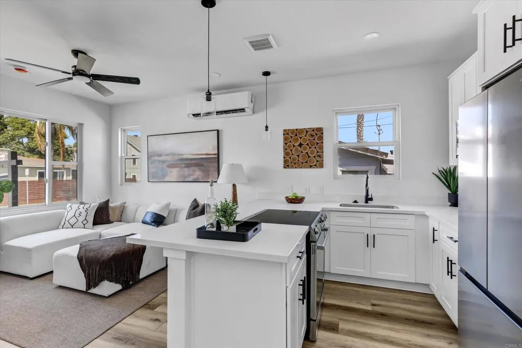 https://cdn.realtyfeed.com/cdn/127/306790231/721ceae4295d4096727ebaa333228f62.webp
