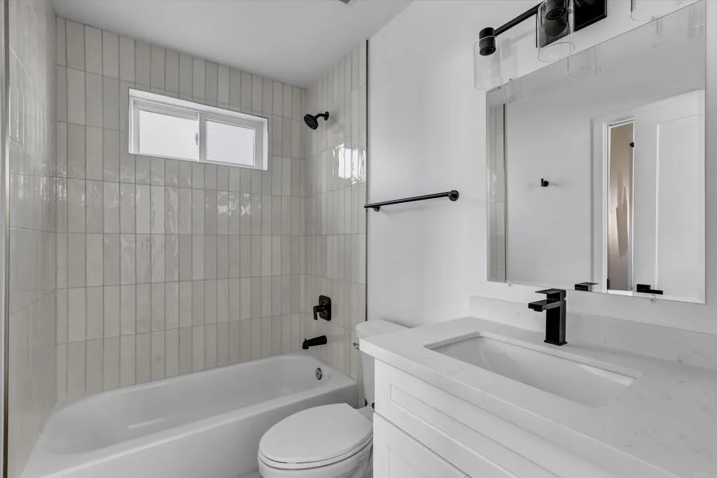 https://cdn.realtyfeed.com/cdn/127/306790231/ae935a78db125070e5b49b75fa176ea7.webp