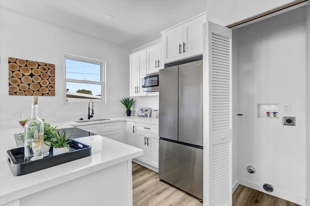 https://cdn.realtyfeed.com/cdn/127/306790231/b24174cc1b6f052adc4f36cdea8cc0e2.webp
