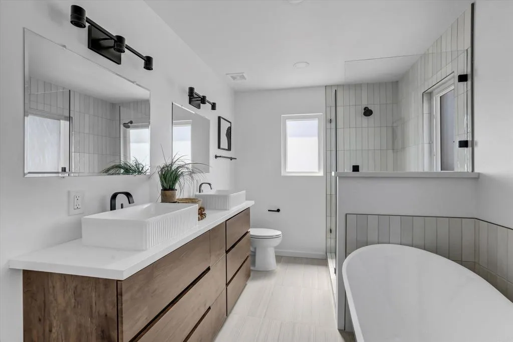 https://cdn.realtyfeed.com/cdn/127/306790231/dc5ff3a0c07a6ccb50787a2b8f8bec1e.webp