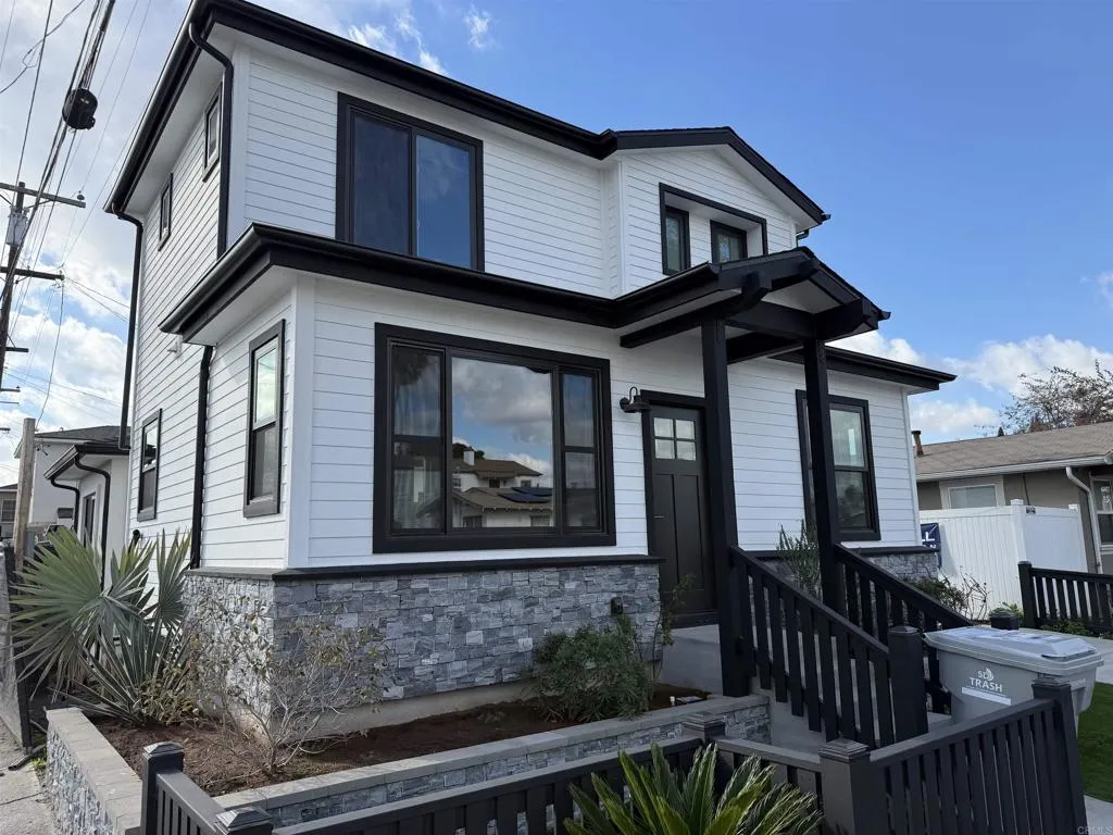 3569 Monroe Avenue