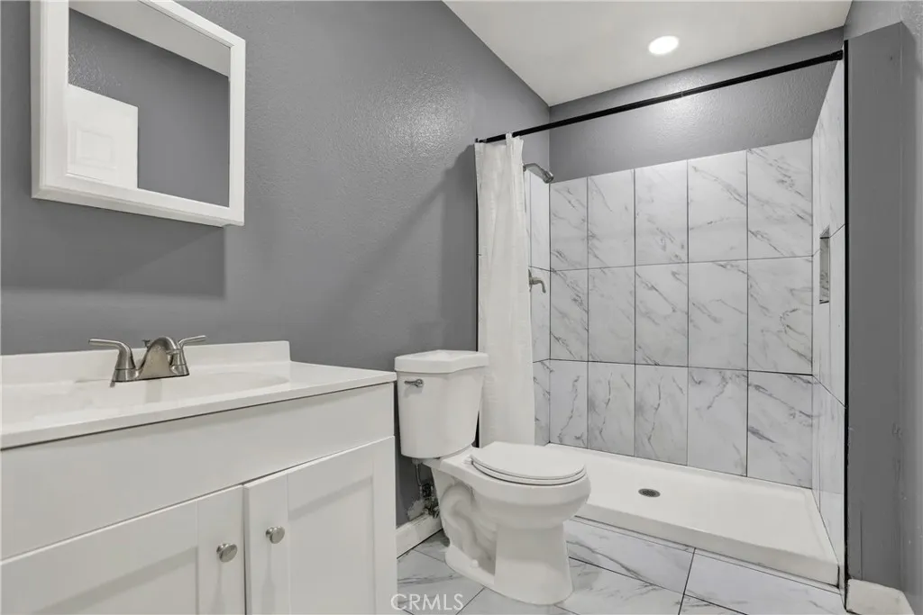 https://cdn.realtyfeed.com/cdn/127/306790250/039b0d8141a08868610747473845bf2e.webp