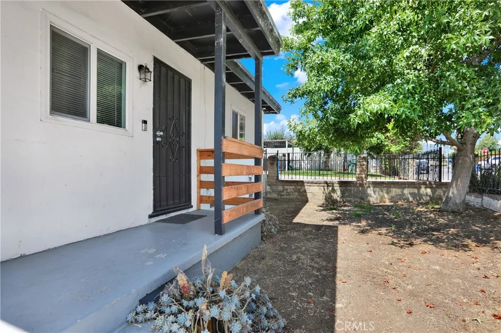 https://cdn.realtyfeed.com/cdn/127/306790250/4d787ff1bca150a1c53e43a15dfef34b.webp