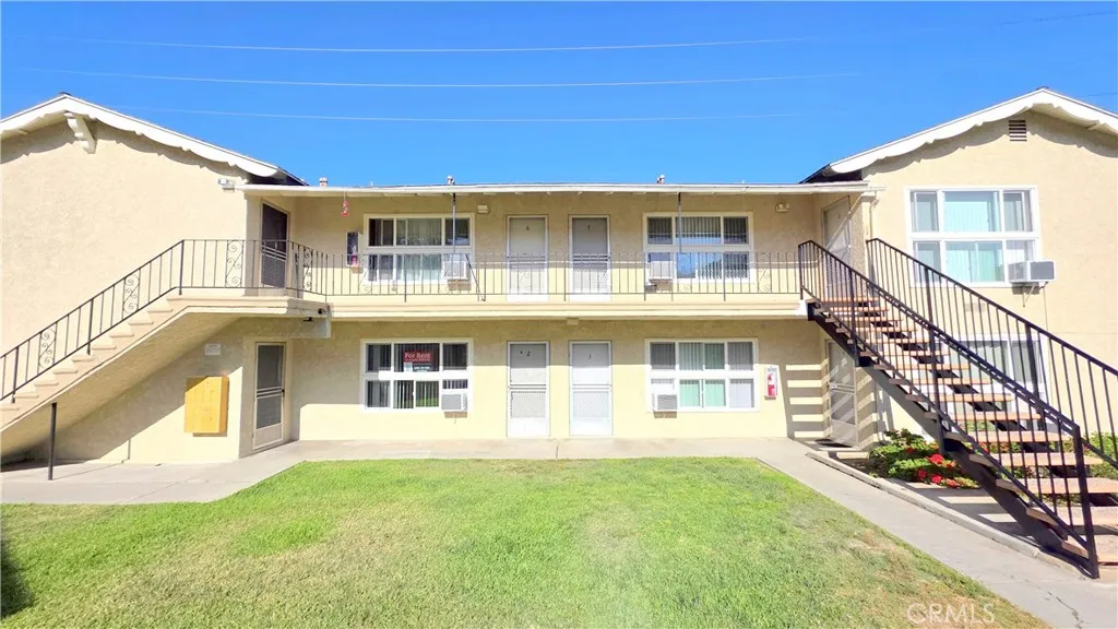 Fullerton, CA 92831