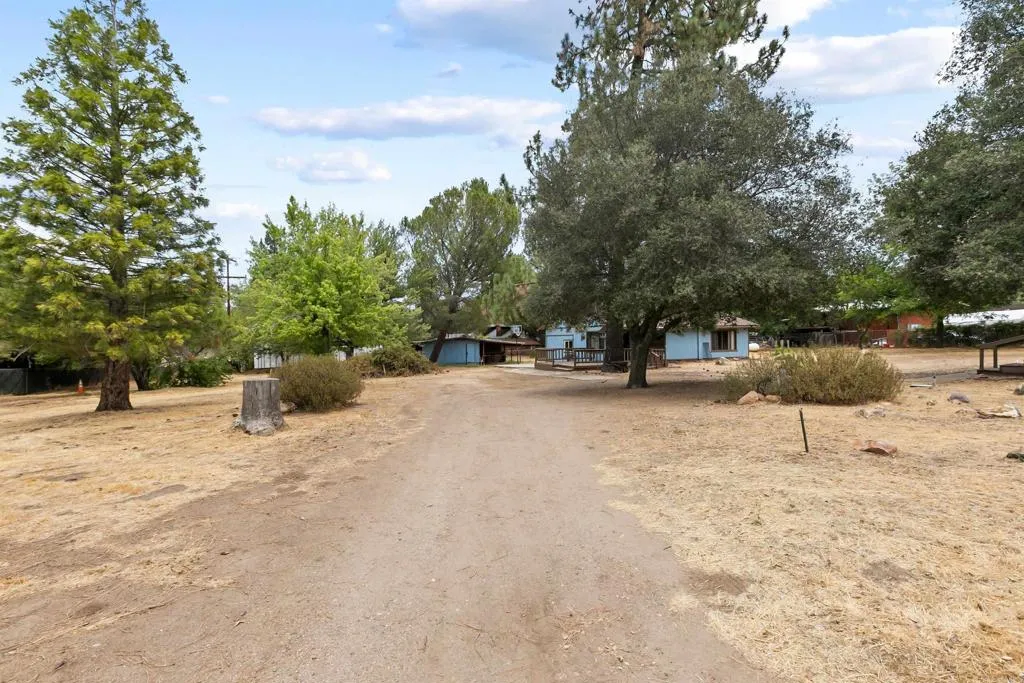 https://cdn.realtyfeed.com/cdn/127/306790295/689228ed265df4090b68f26a70086a0f.webp