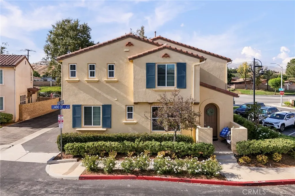 Castaic, CA 91384