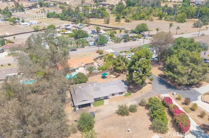 https://cdn.realtyfeed.com/cdn/127/306790332/3a47f01488c7c4e0eb6612ccb8784509.webp