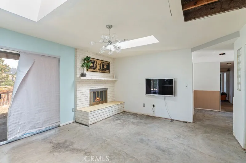 https://cdn.realtyfeed.com/cdn/127/306790332/87dcd1160e271a9f39c59b9a83ba3850.webp