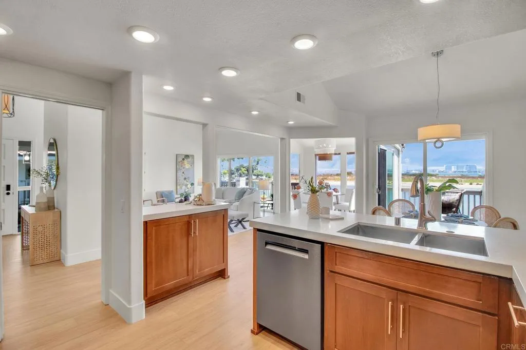 https://cdn.realtyfeed.com/cdn/127/306790348/3111b67d496adac1fadcced1d70bf7d5.webp