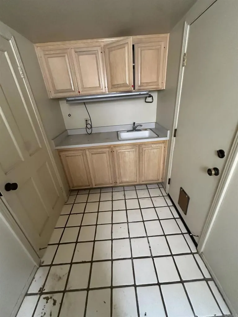 https://cdn.realtyfeed.com/cdn/127/306790353/1774d2c6f53709492c091ab192f61f6c.webp