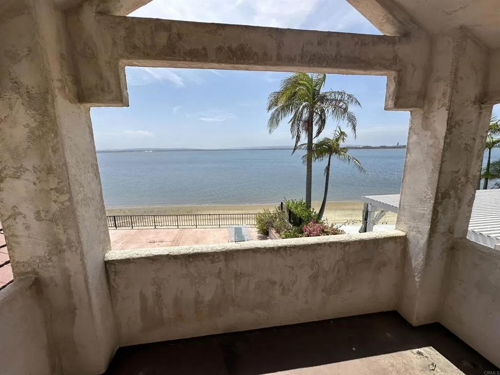 https://cdn.realtyfeed.com/cdn/127/306790353/897dac230c43c350bd7bfaa431eefe19.webp