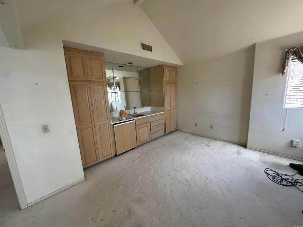 https://cdn.realtyfeed.com/cdn/127/306790353/cb46b850f90ce3ec51f2e48ce80aa948.webp