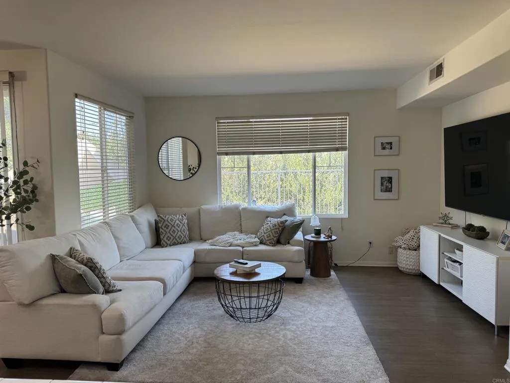 Photo #11: PTP2606109 Listing: Photo #11