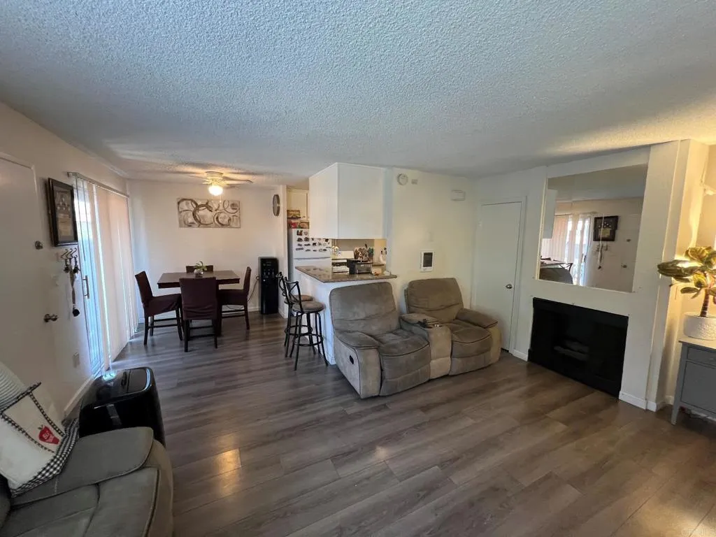 https://cdn.realtyfeed.com/cdn/127/306790418/3a0c2dc982af8e5def9a9b013c6e9c69.webp