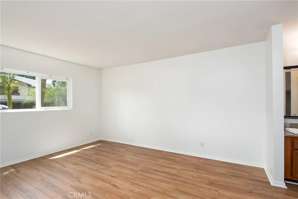 Photo #8: SW26175763 Listing: Photo #8
