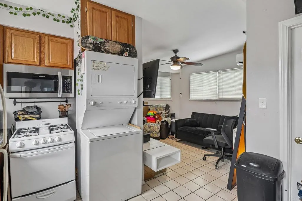 https://cdn.realtyfeed.com/cdn/127/306790462/50a55e187447972ae201f0b4c7e972fb.webp