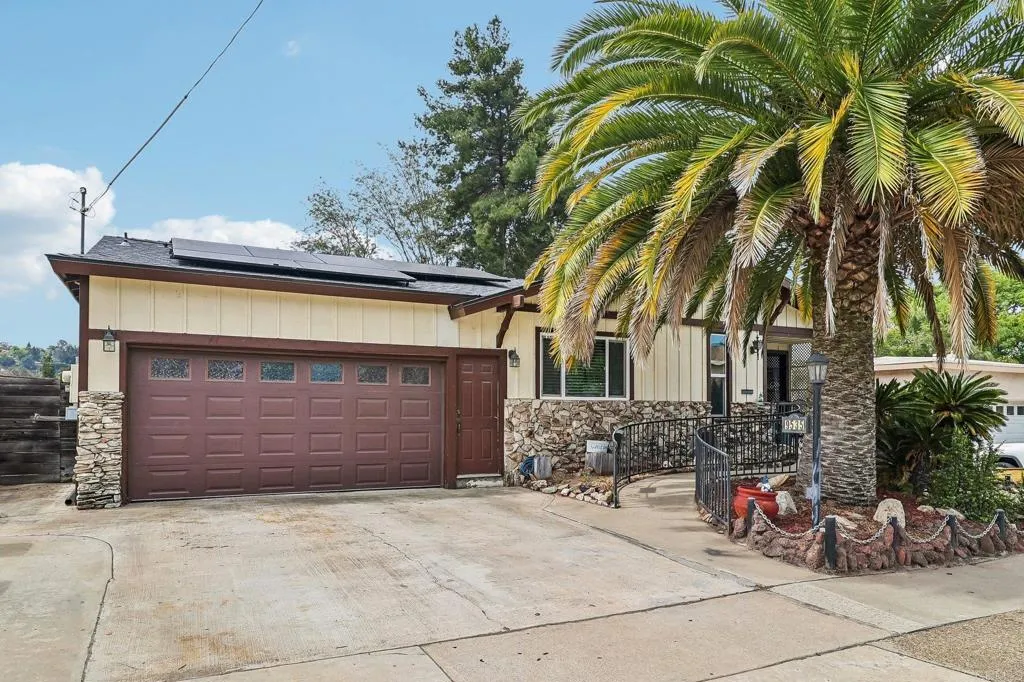 https://cdn.realtyfeed.com/cdn/127/306790462/cff86147dfa6db2fc5428a6266efa2be.webp