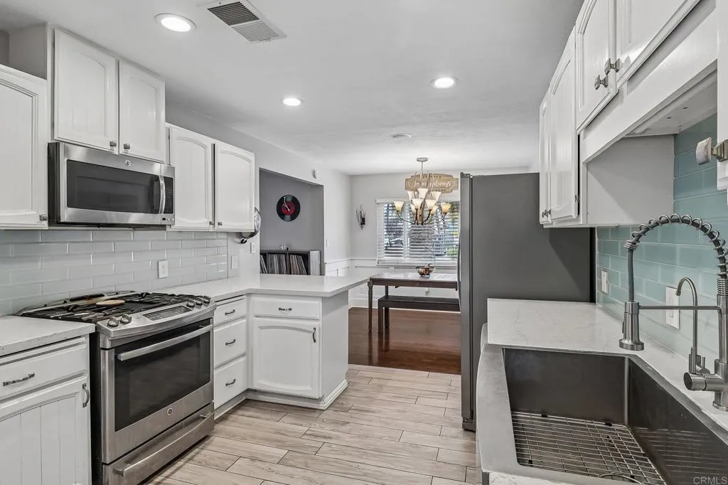 https://cdn.realtyfeed.com/cdn/127/306790462/fe866072cdeacce97dd5318fa6985590.webp