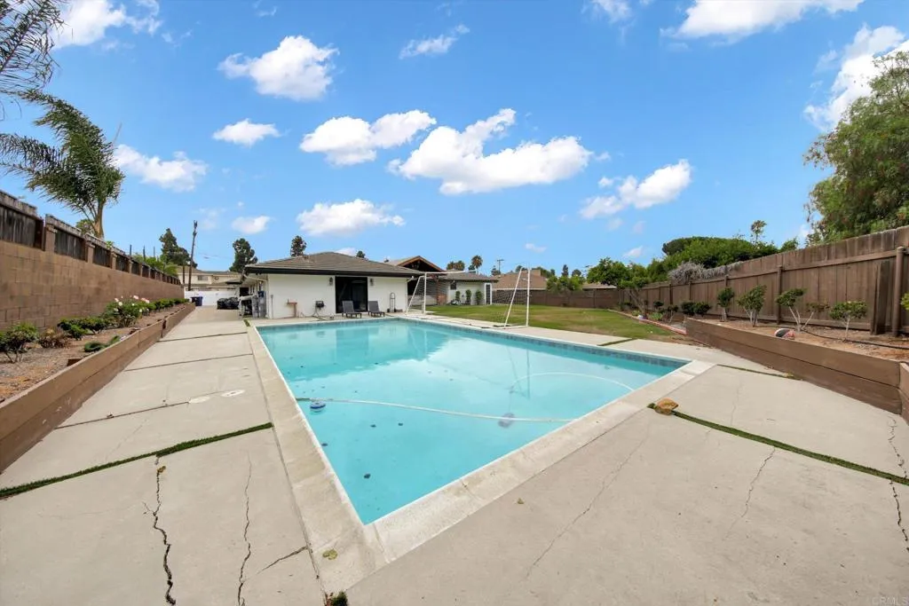 https://cdn.realtyfeed.com/cdn/127/306790466/40adab1bedd529f6e24d4be492a7261e.webp