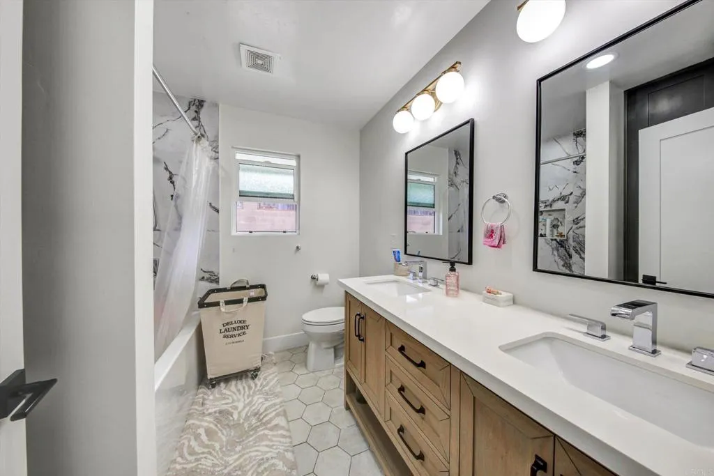 https://cdn.realtyfeed.com/cdn/127/306790466/644b5888805dc6d6fb5e341857d0c94f.webp