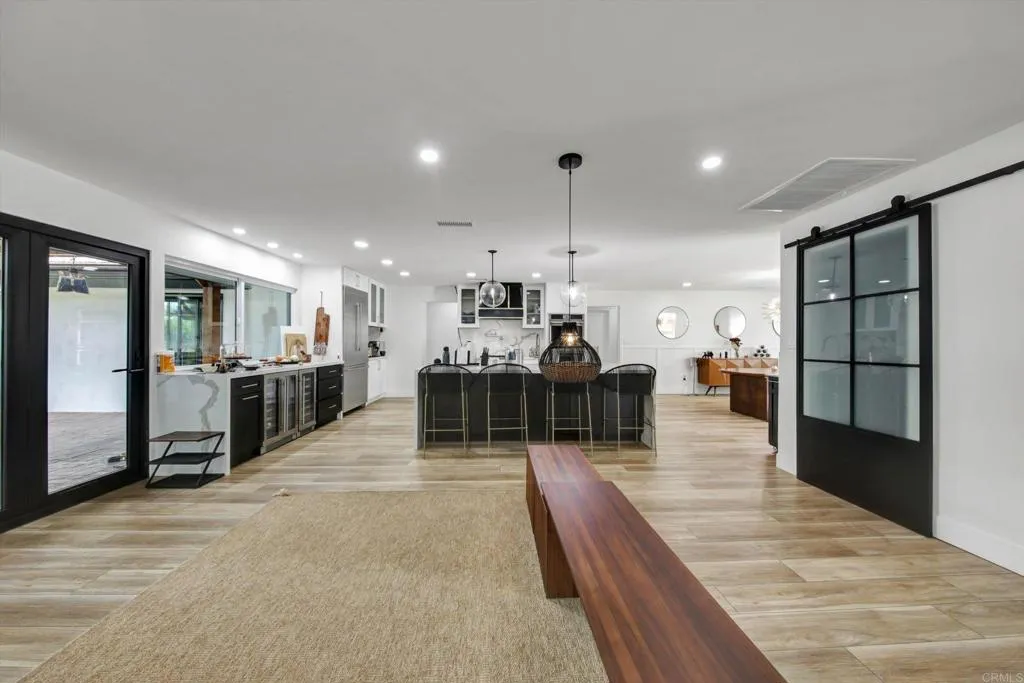 https://cdn.realtyfeed.com/cdn/127/306790466/6d6da55815ee9b3a7b1edeace91de341.webp