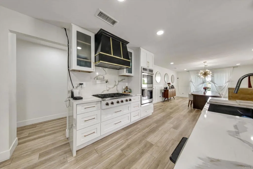 https://cdn.realtyfeed.com/cdn/127/306790466/84dc6e666cdf43b85502989d2ab60942.webp