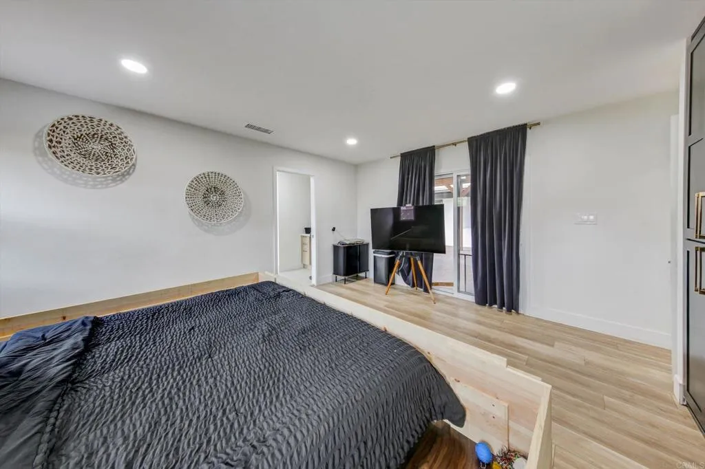 https://cdn.realtyfeed.com/cdn/127/306790466/9b98072ec9ee31baa6479a42cb3f2b4a.webp