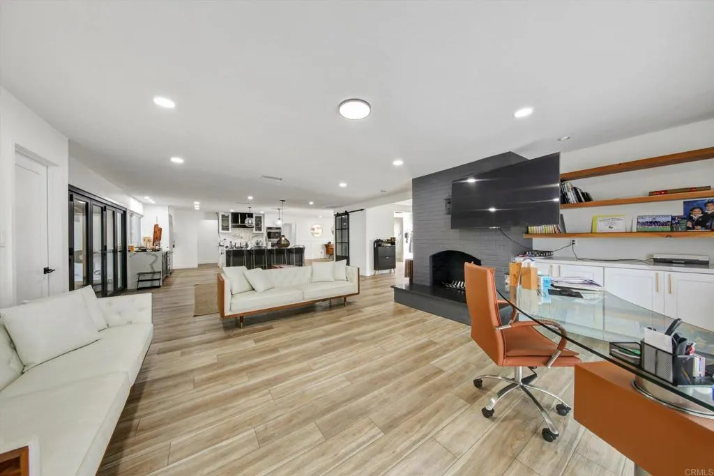 https://cdn.realtyfeed.com/cdn/127/306790466/b3b81912eab7f4bf45c47eac97efa586.webp