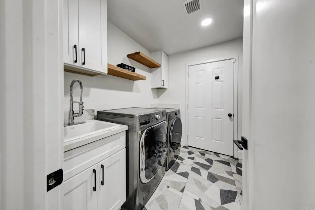 https://cdn.realtyfeed.com/cdn/127/306790466/d461ec603d15fc56aabcdf20ace3934a.webp