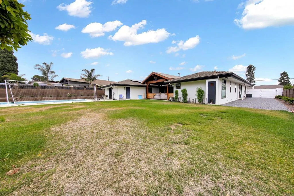 https://cdn.realtyfeed.com/cdn/127/306790466/f29447f11a72405fe284d2b2711f0b3e.webp