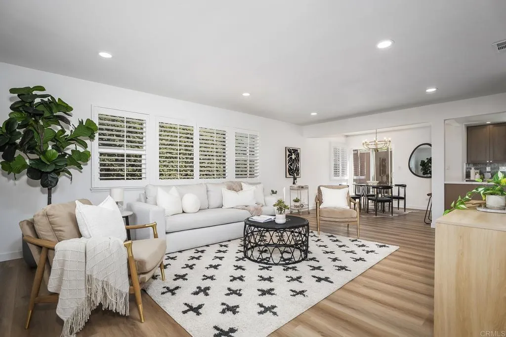https://cdn.realtyfeed.com/cdn/127/306790467/1a2c99d891397dc1958423cb5fc32a46.webp