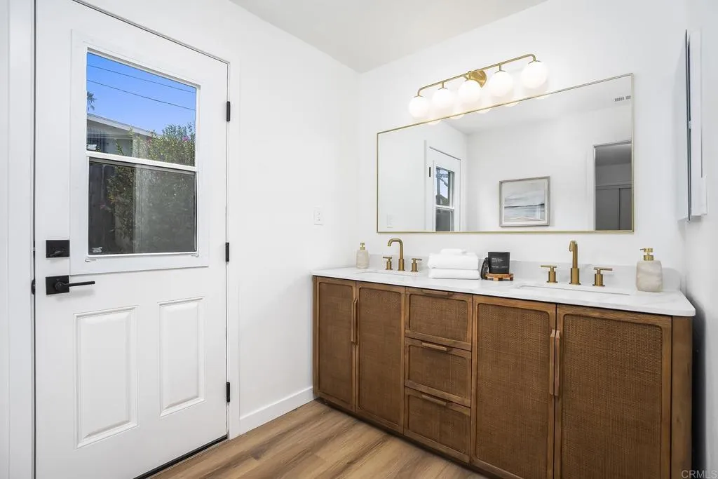 https://cdn.realtyfeed.com/cdn/127/306790467/392851a04f5b63910dfc2453adab5bbf.webp