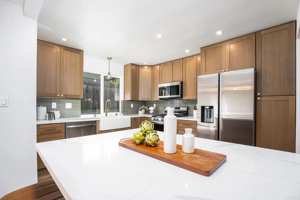 https://cdn.realtyfeed.com/cdn/127/306790467/69203e0bc3efd6e1b6062e0e33391455.webp
