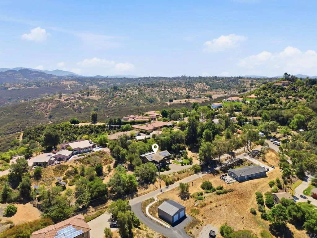 https://cdn.realtyfeed.com/cdn/127/306790474/12b3e4f305e8c958c9f5f61d5fa26896.webp