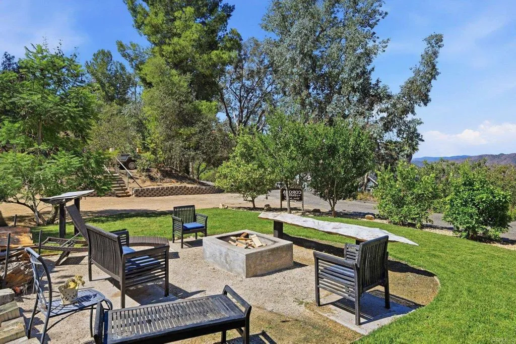 https://cdn.realtyfeed.com/cdn/127/306790474/1e3c1528e6fc87607013ecb8f81ef340.webp