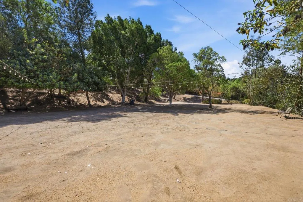 https://cdn.realtyfeed.com/cdn/127/306790474/38d5ce688a4f0db02bd51c1ef86dbc54.webp