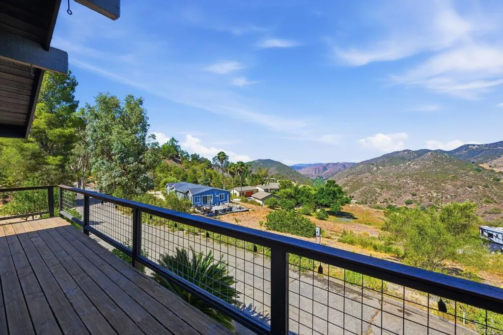 https://cdn.realtyfeed.com/cdn/127/306790474/f68ca86cb4175eb7241017f6c53d1e05.webp