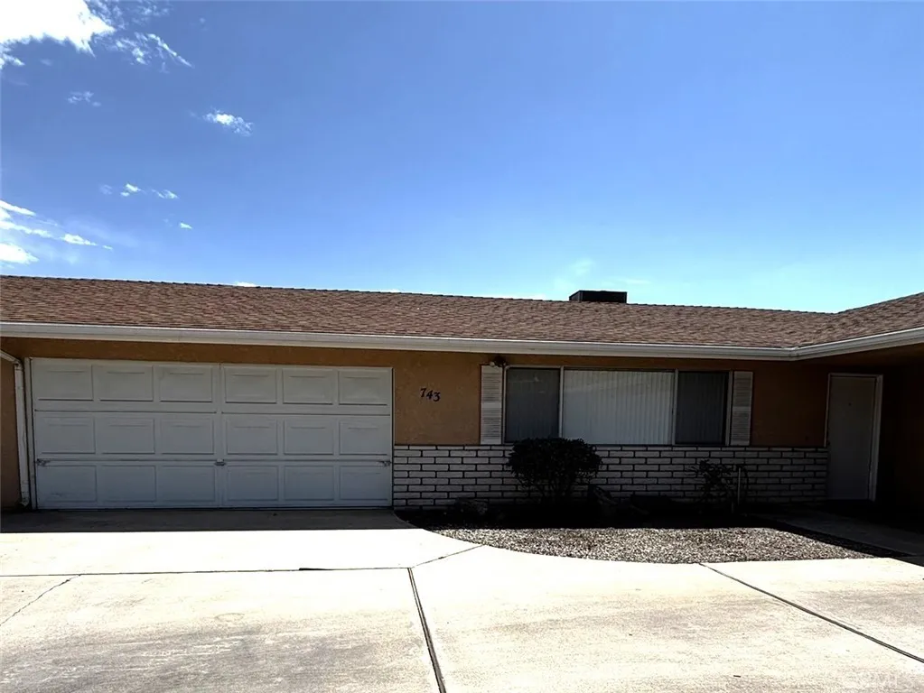 Hemet, CA 92543