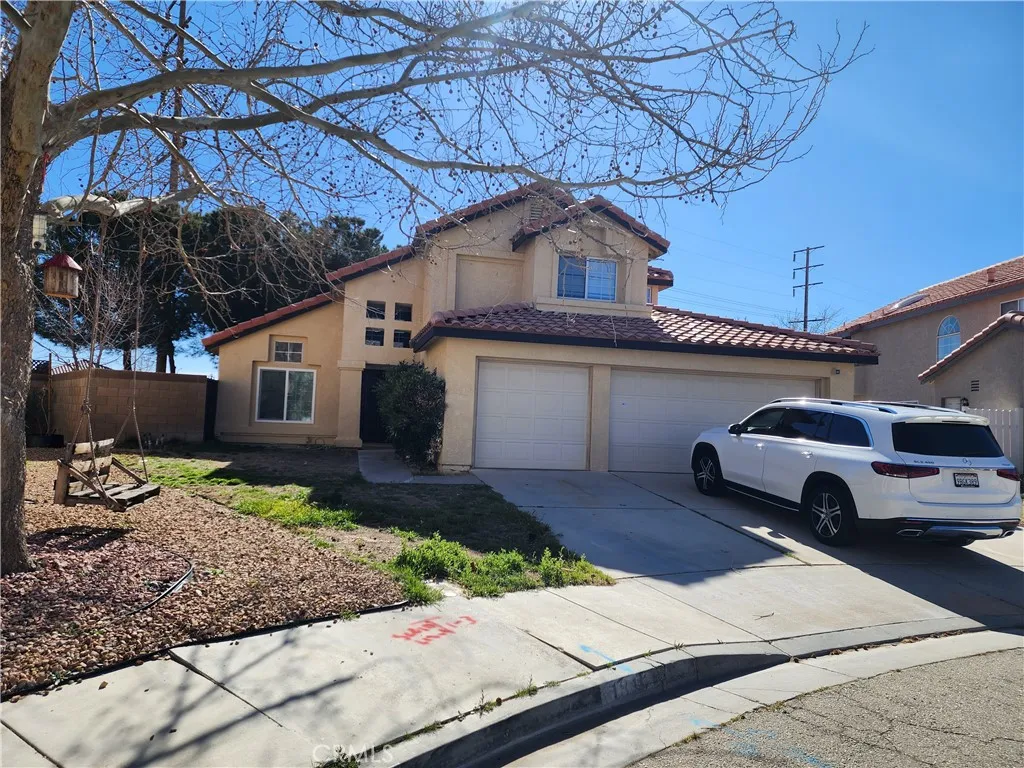Lancaster, CA 93535